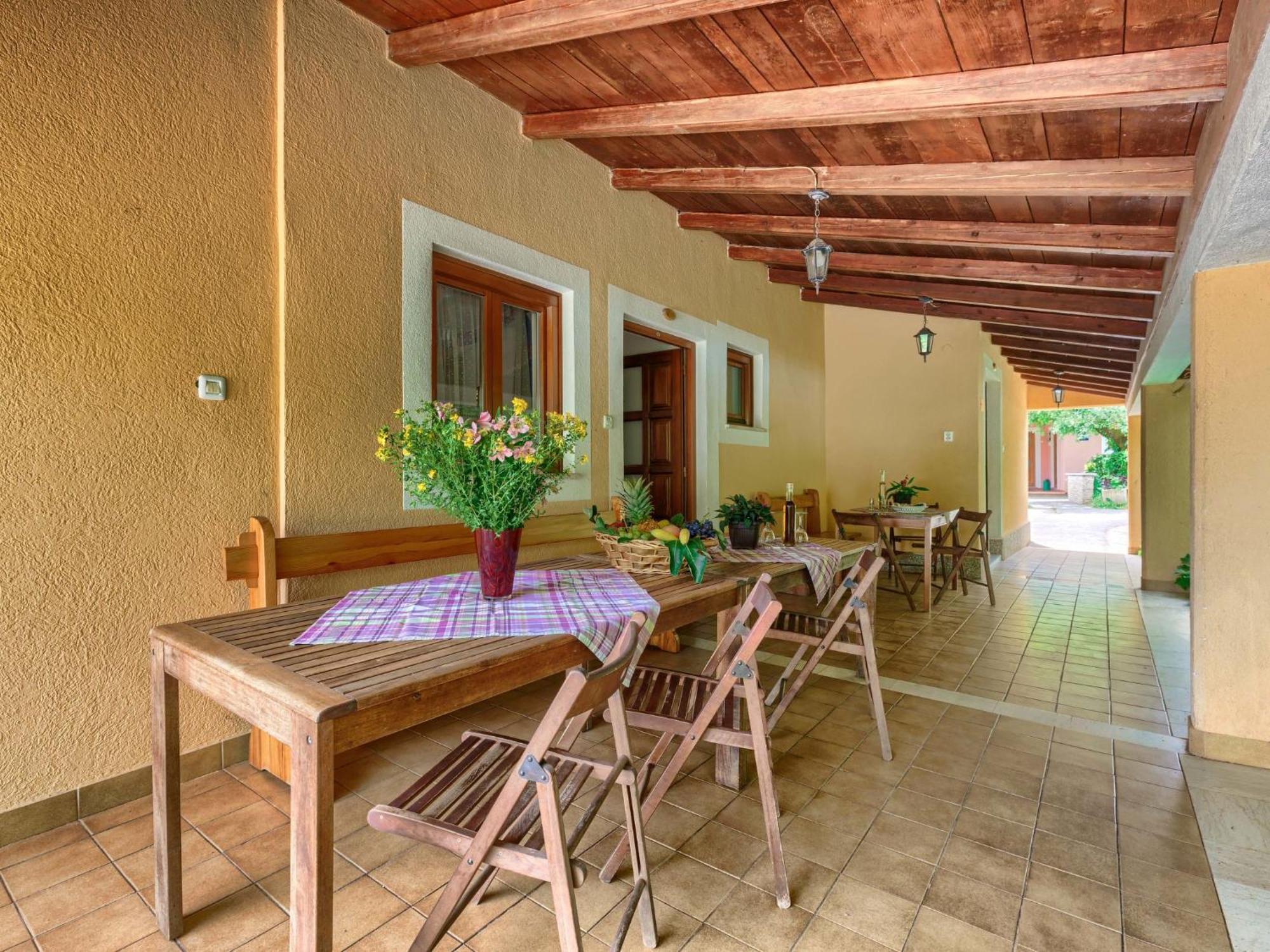 Holiday Home Jakov - Roj431 By Interhome Zminj ภายนอก รูปภาพ